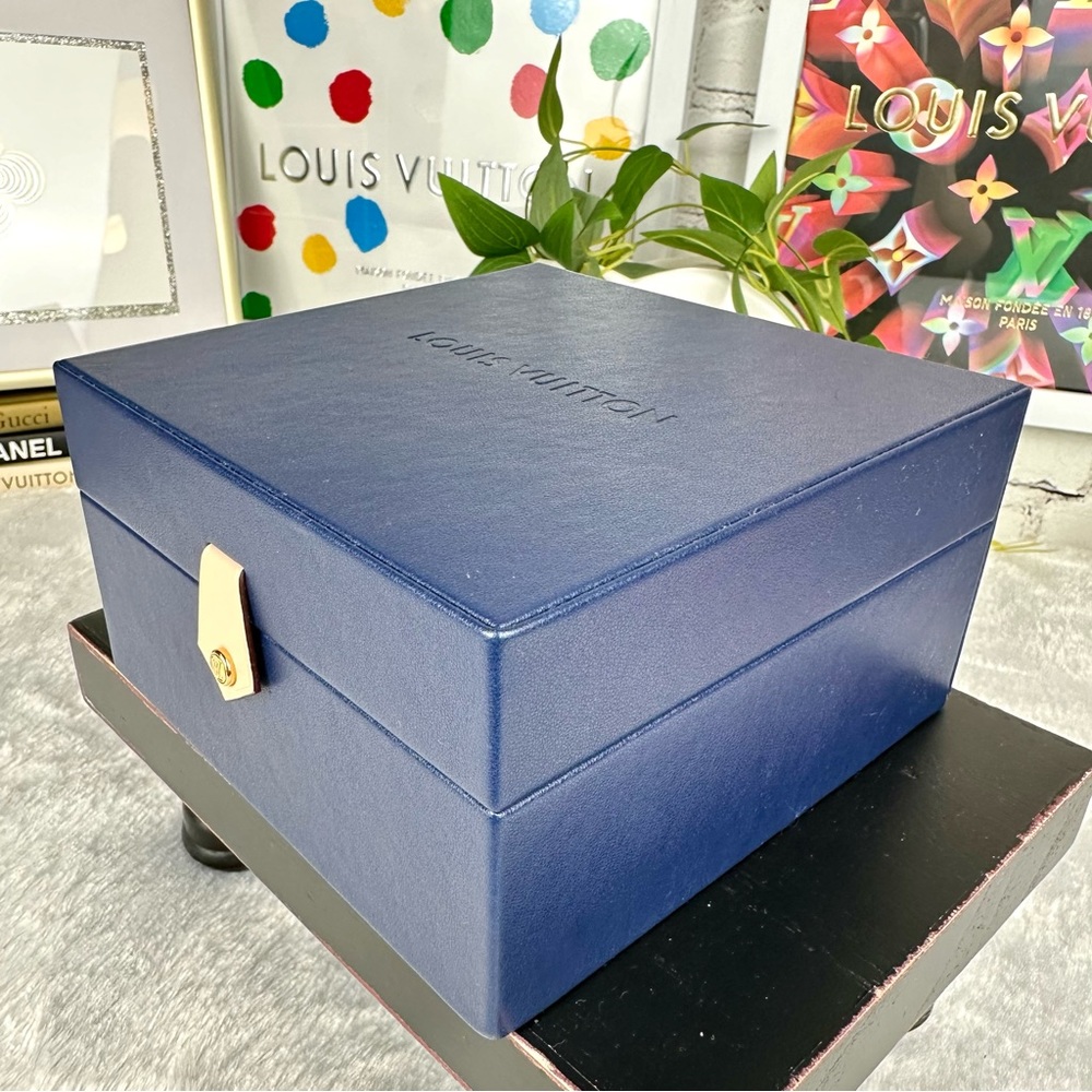 Louis Vuitton Large size Blue Leather jewelry box or watch box LIKE NEW RARE - Picture 4 of 13